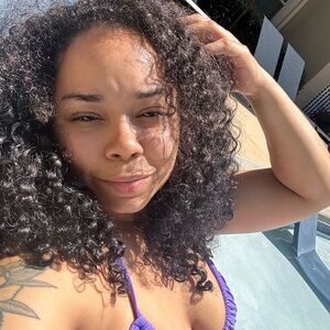 Meet your Posher, Rose